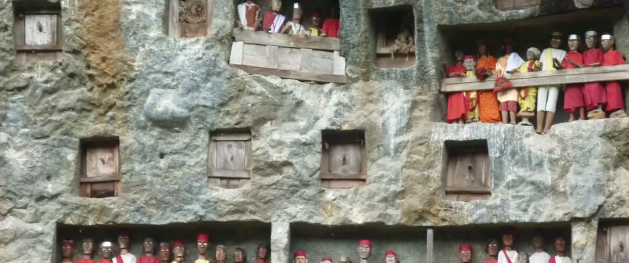 kearifan lokal suku toraja