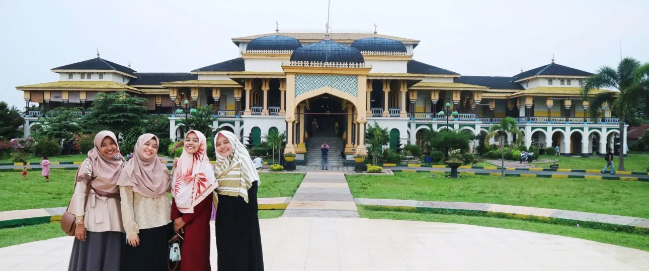 tour medan : Istana Maimun
