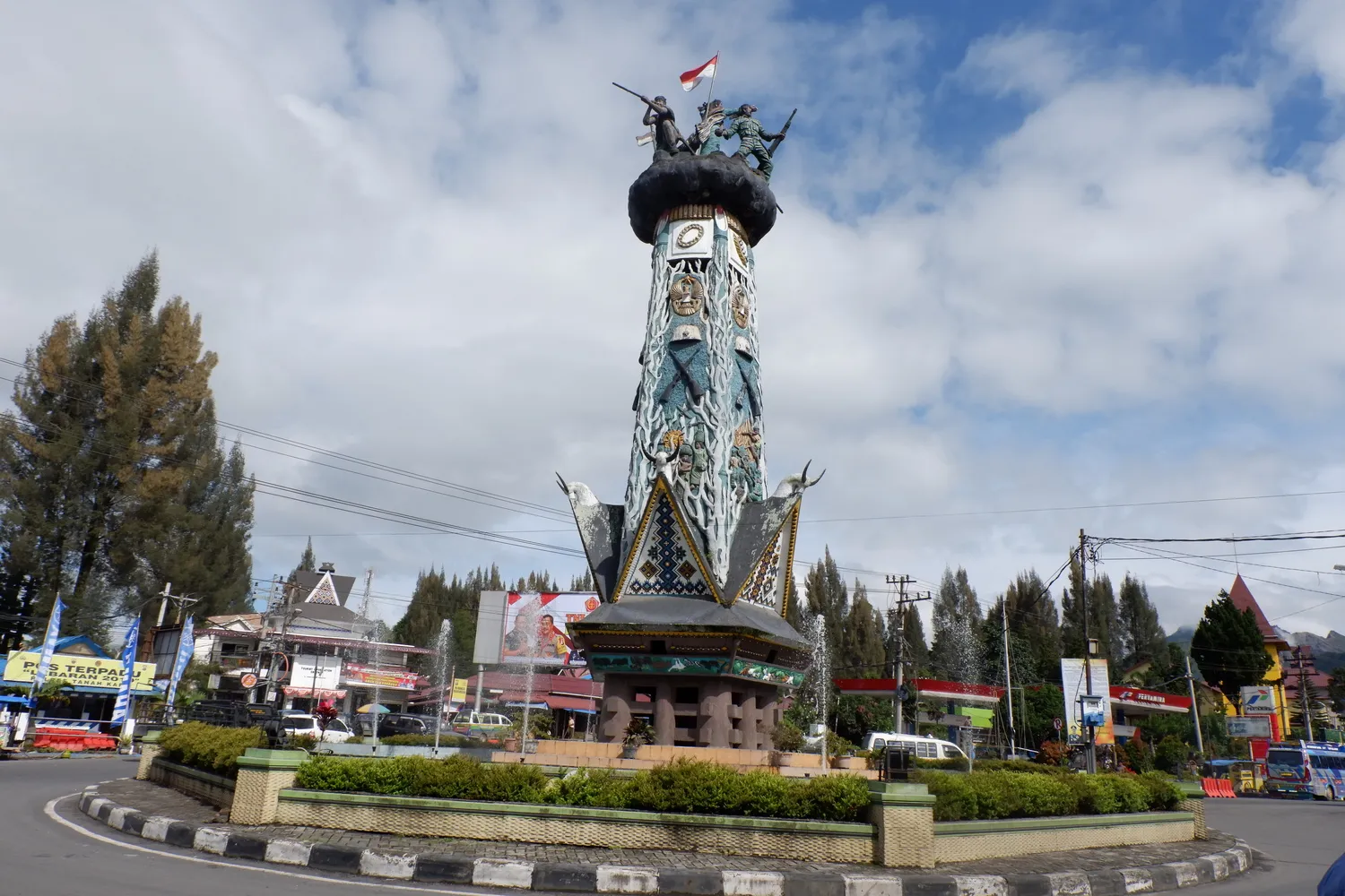 Tugu Berastagi