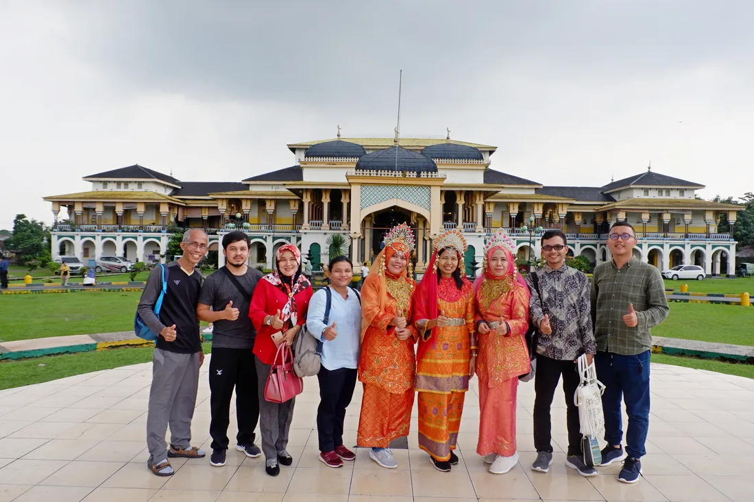 kesultanan deli pendiri kota Medan