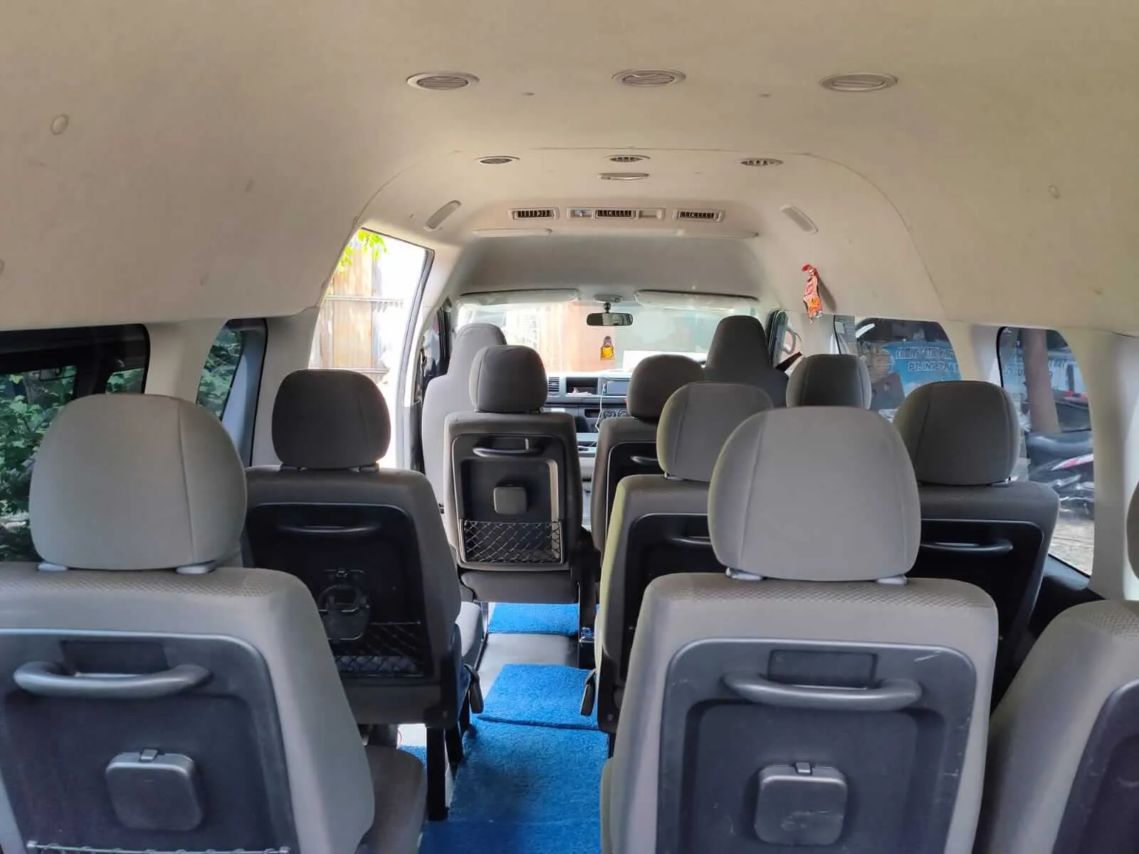 Interior Sewa dan Rental HiAce Medan