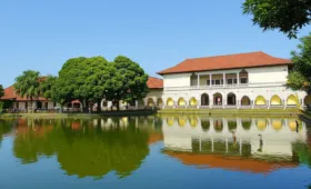 Keindahan Tersembunyi Di Taman Sari